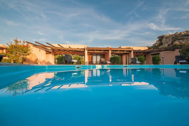 Gravina Resort & Apartments