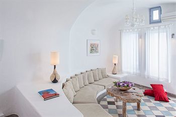 Hotel Ikastikies Suites