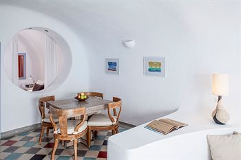 Hotel Ikastikies Suites