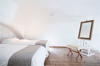 Hotel Ikastikies Suites