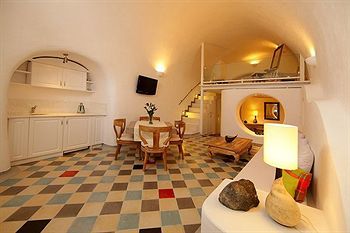 Hotel Ikastikies Suites