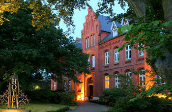 Genie�er Hotel Altes Gymnasium