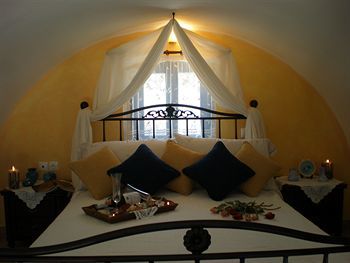 Nataly & Katrin Apartments