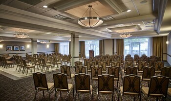 Waterfront Hotel Downtown Burlington