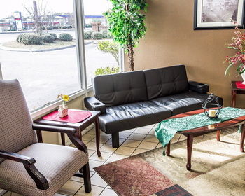 Hotel Rodeway Inn & Suites