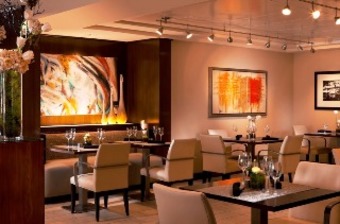 Ellis Hotel
