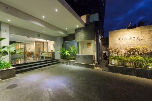 Hotel The Rinaya Canggu