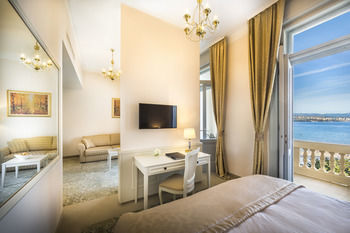 Hotel Palace-bellevue