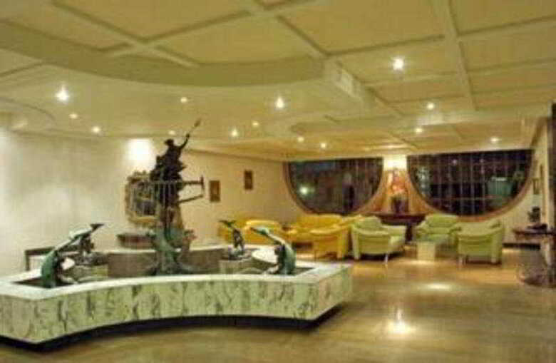 Hotel Lark