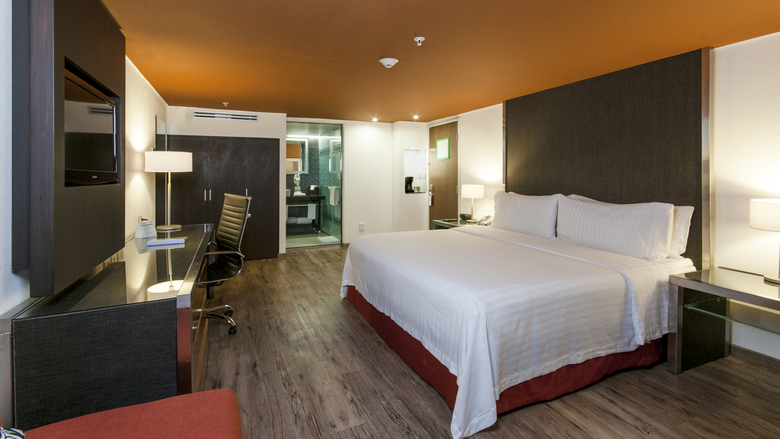 Hotel Lark