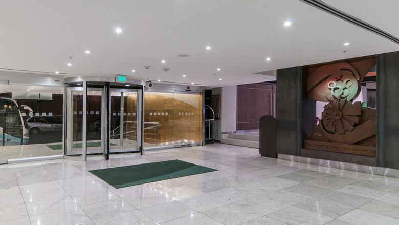 Hotel Lark