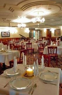 Hotel Lark