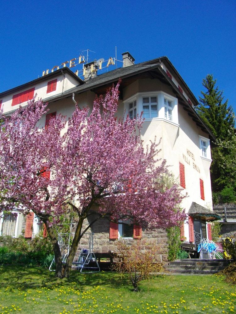 Hotel Villa Emilia