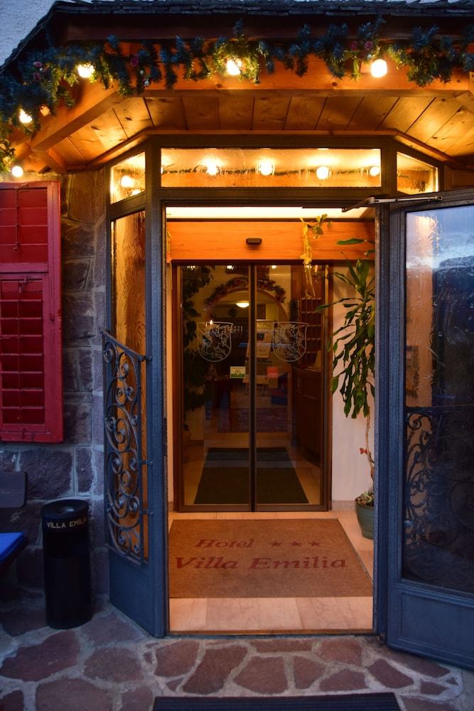 Hotel Villa Emilia