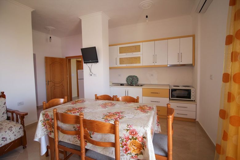Apartments Dine