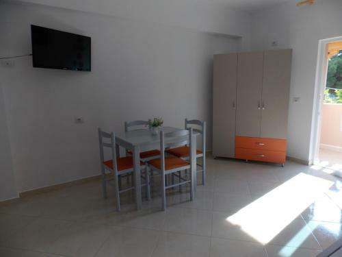 Hostal Guest House Vila Bega