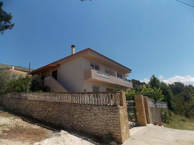 Hostal Guest House Vila Bega