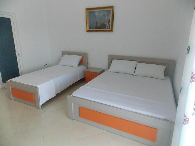 Hostal Guest House Vila Bega