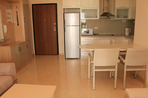 Sail 1 Apartments