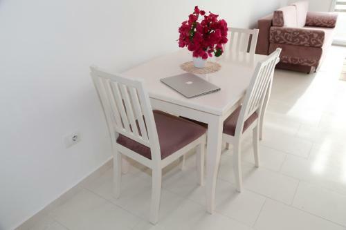 Bellavista Apartments Bougainville Bay