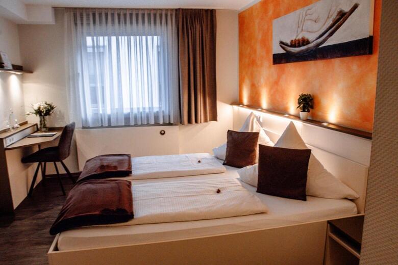 Central Hotel Garni