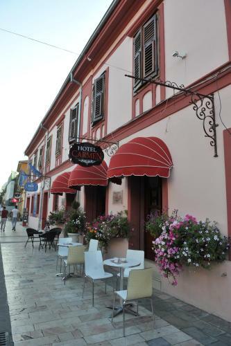 Hotel Carmen
