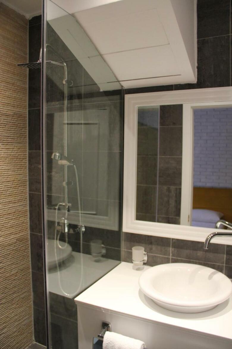 Midtown Hotel