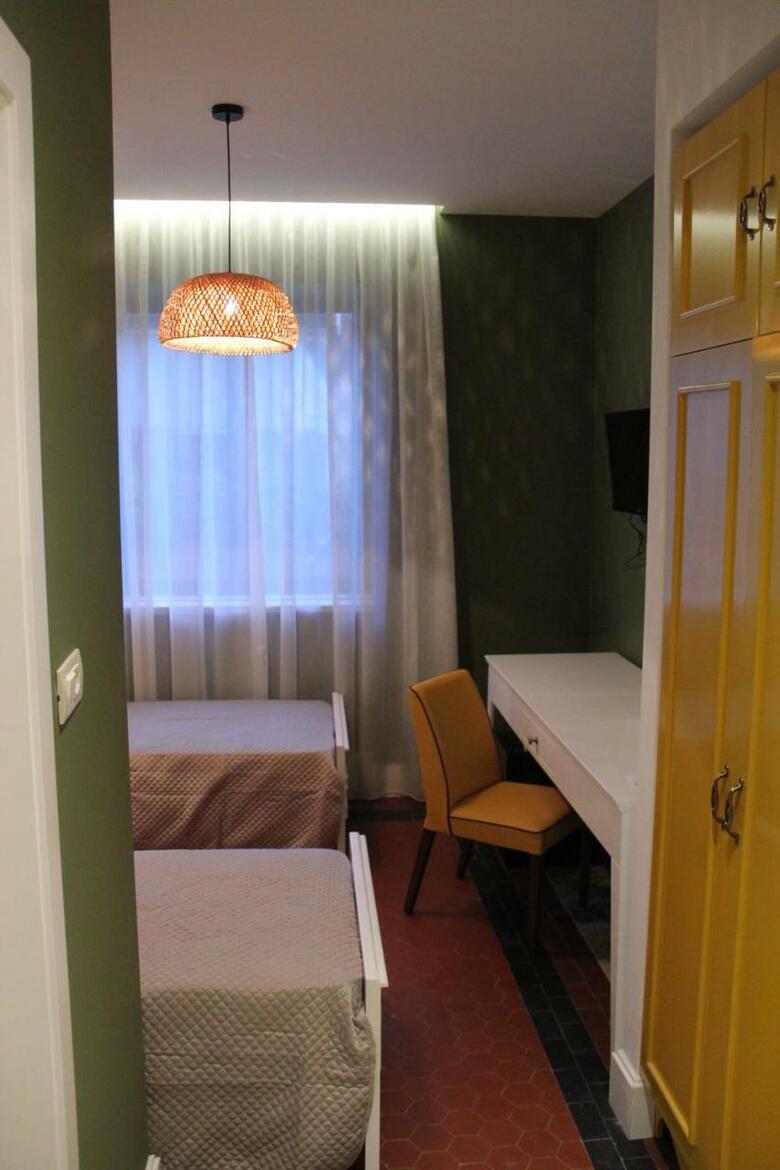 Midtown Hotel