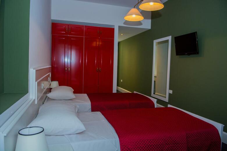 Midtown Hotel