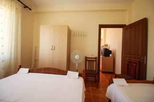 Apartments Velipoja