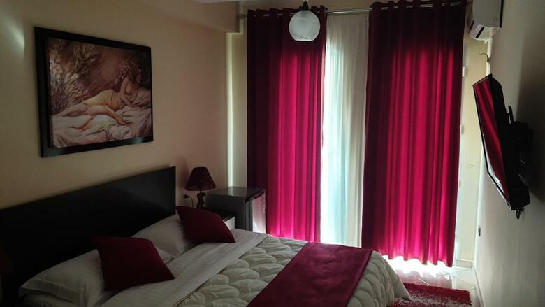 Haris Hotel