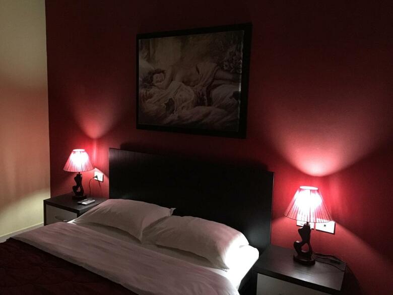Haris Hotel