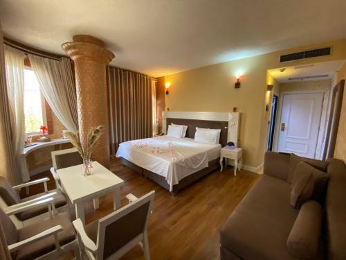 The Red Bricks Hotel
