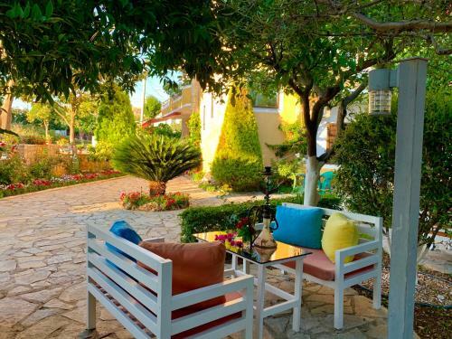 Holiday Apartments Altini