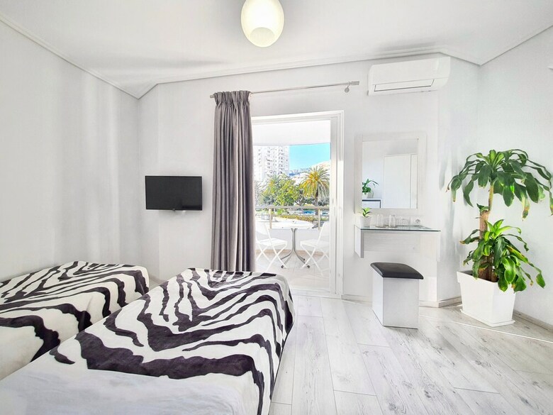Hotel Joan