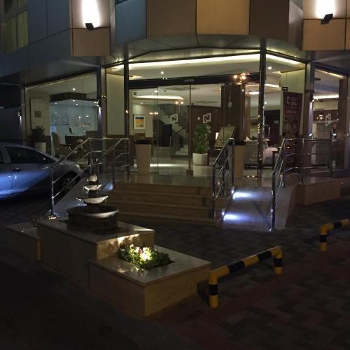 Dybaj Hotel Apartment 2