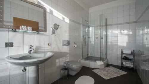 Hotel L�hr