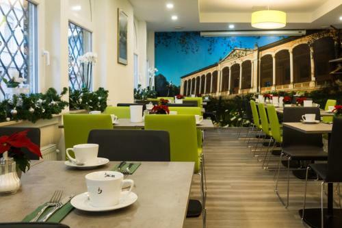 Hotel L�hr