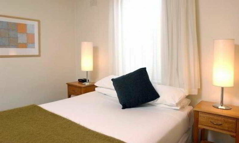 Hotel Punt Hill South Yarra