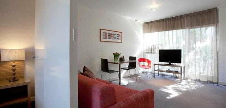 Hotel Punt Hill South Yarra