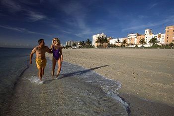 Hotel Ramada Hollywood Beach Resort