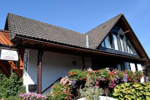 Hostal G�stehaus - Haus Am Schultal