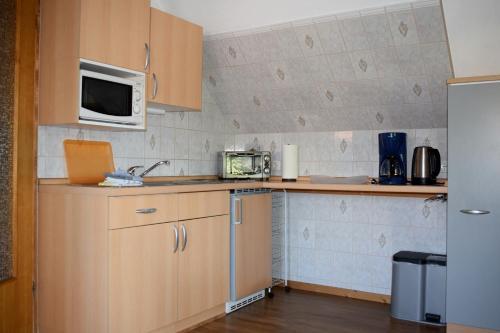Hostal G�stehaus - Haus Am Schultal