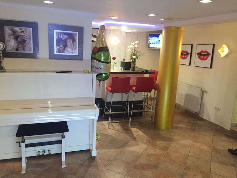 Hotel Alpha
