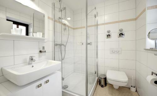 [r2b] Serviced Apartment