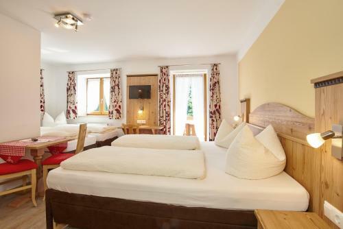 Hostal G�stehaus Achental