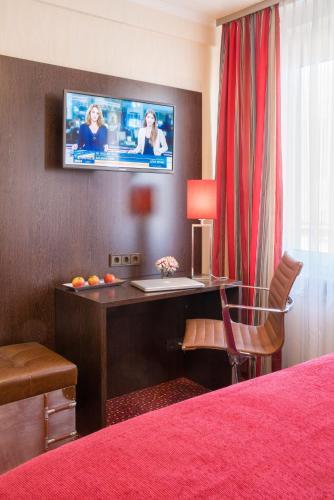 Hotel K�nigshof Hauptbahnhof Superior