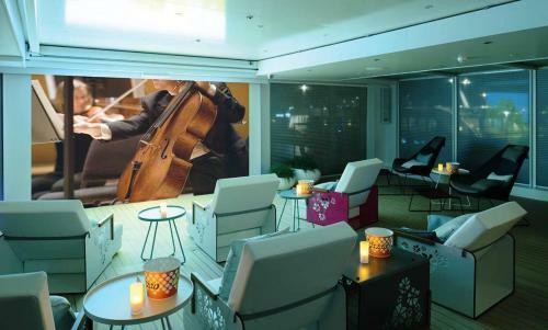 Baxter Hoare Hotel Ship II D�sseldorf