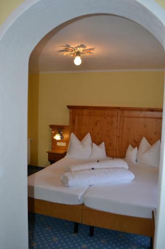 Hostal Hotel Alpenresi