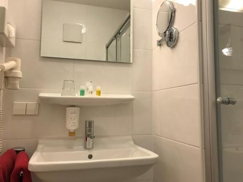 Hotel Rathausgl�ckel